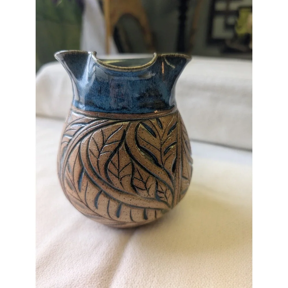 Susan Brown Freeman Incised Monstera Studio Pottery Pintcher
